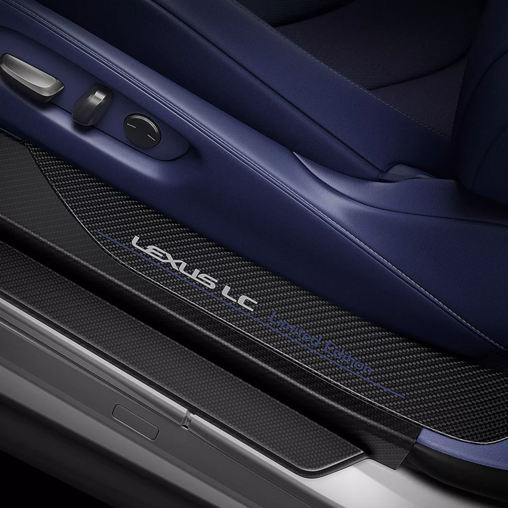 2023 Lexus LC500 Edge Japón. Imagen detalle interior.