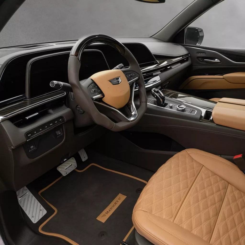 2023 Mansory Cadillac Escalade. Imagen interior.
