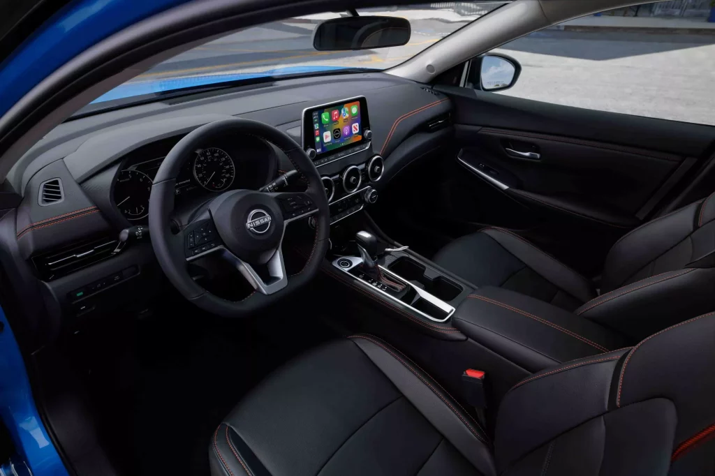 2023 Nissan Sentra SR. Imagen interior.