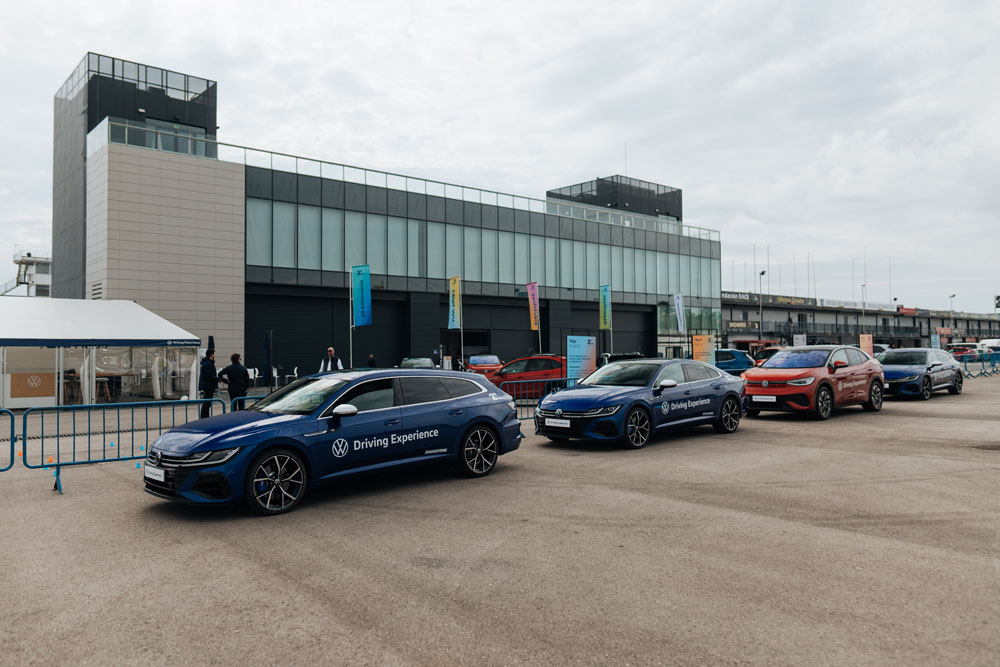 Volkswagen Driving Experience. 20 años velando por tu seguridad 13 Motor16 2023 Volkswagen Driving Experience 10 Motor16