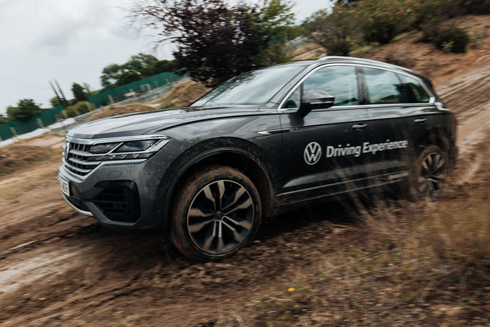 Volkswagen Driving Experience. 20 años velando por tu seguridad 3 Motor16 2023 Volkswagen Driving Experience. Imagen Touareg.