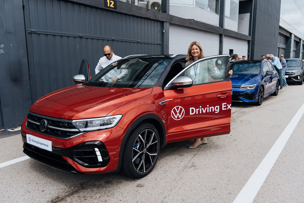 Volkswagen Driving Experience. 20 años velando por tu seguridad 25 Motor16 2023 Volkswagen Driving Experience 22 Motor16