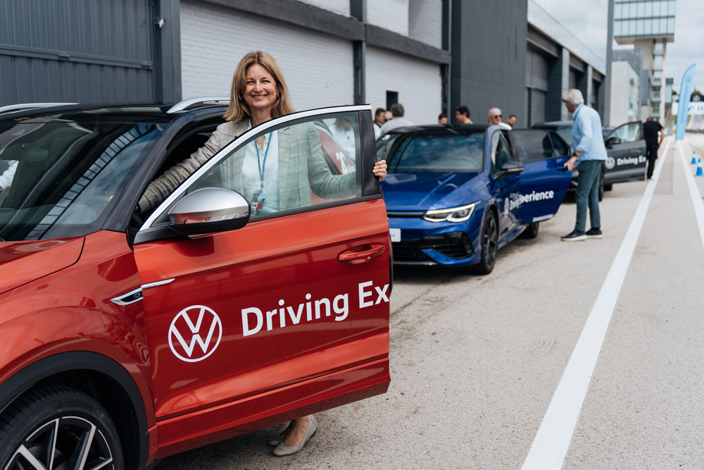 Volkswagen Driving Experience. 20 años velando por tu seguridad 26 Motor16 2023 Volkswagen Driving Experience 23 Motor16