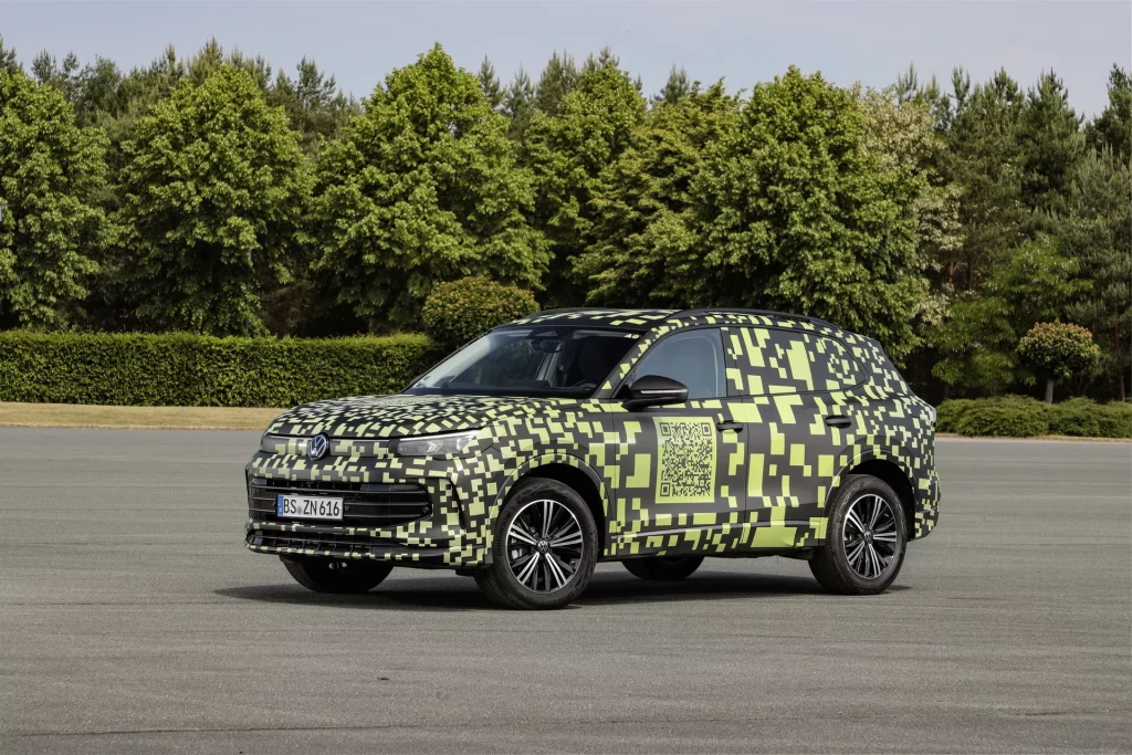 2023 Volkswagen Tiguan camuflado oficial 47 Motor16