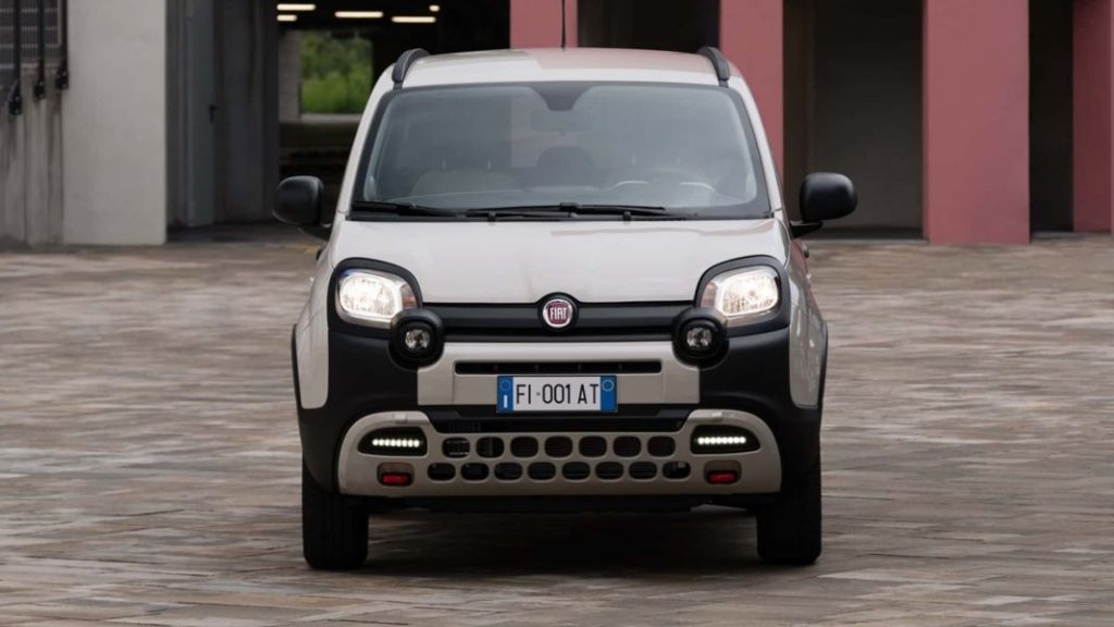 Fiat Panda 4x40º: una edición única por su 40 aniversario 20 Motor16 2023 fiat panda 4x40 17 Motor16