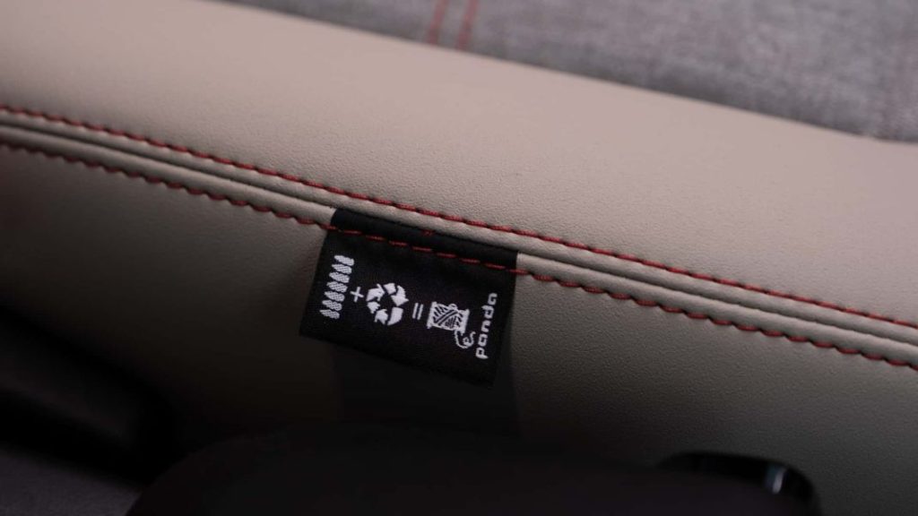 Fiat Panda 4x40º: una edición única por su 40 aniversario 32 Motor16 2023 fiat panda 4x40 29 Motor16