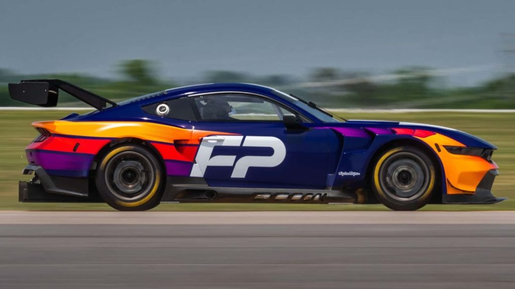 2023 ford mustang gt3 14 Motor16