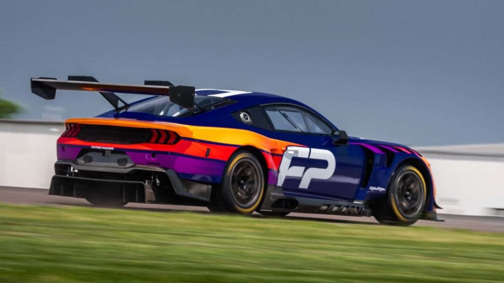 2023 ford mustang gt3 18 Motor16
