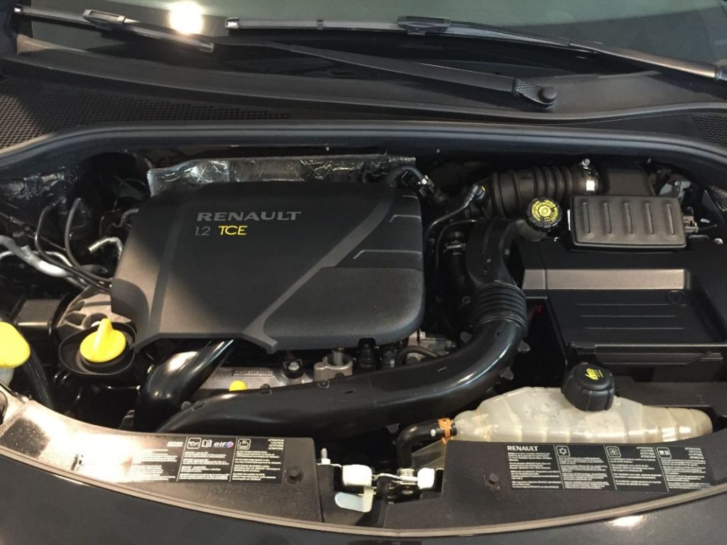 Renault será acusada por los fallos de sus motores 1.2 TCe 1 Motor16 2023 Motor 1.2 TCe Renault. Imagen vano motor.