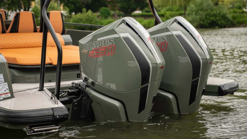 2023 trio brabus 800 4x4 stealth green 28 Motor16