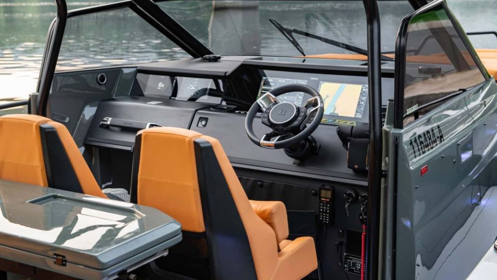 2023 trio brabus 800 4x4 stealth green 30 Motor16