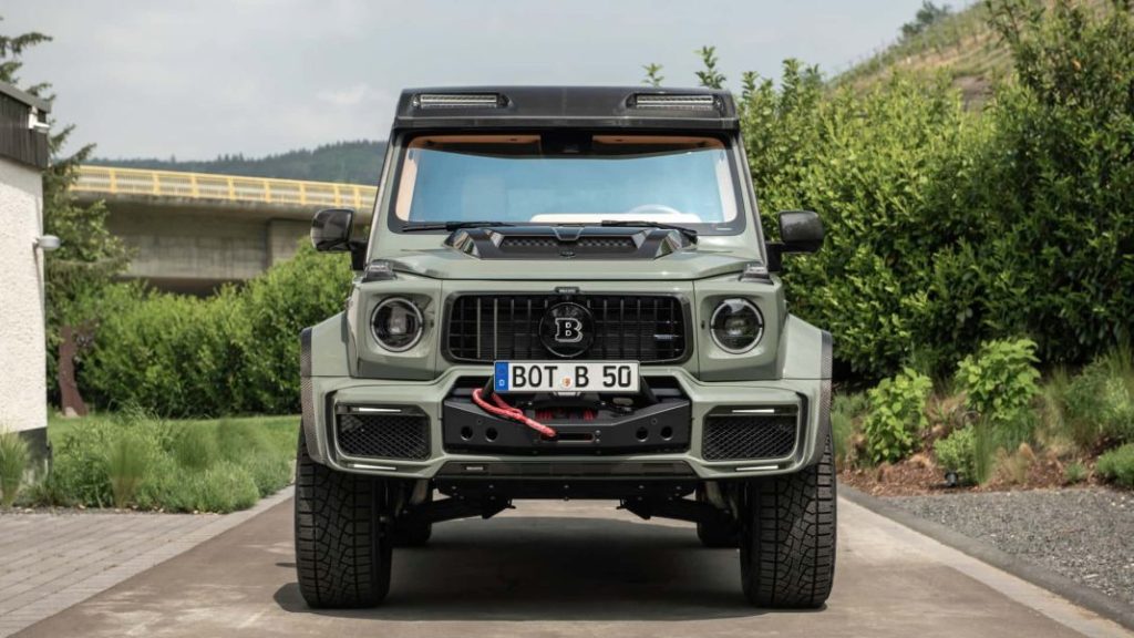 2023 trio brabus 800 4x4 stealth green 5 Motor16