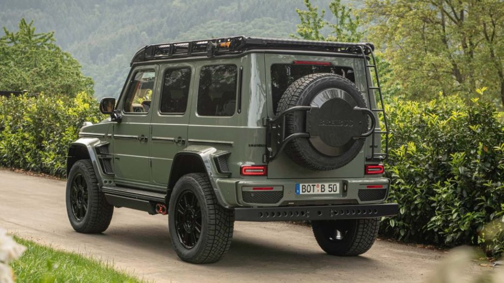 2023 trio brabus 800 4x4 stealth green 8 Motor16