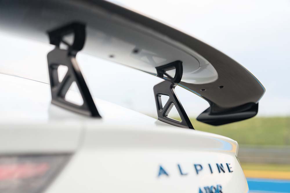 Alpine A110 R Le Mans. Solo 100 unidades y a un precio exclusivo 14 Motor16 Alpine A110 R Le Mans 11 Motor16