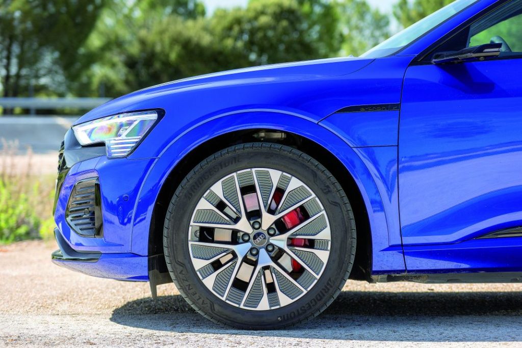 Prueba del Audi Q8 e-tron 55 quattro. El expreso del silencio 8 Motor16 Audi Q8 e tron 55 prueba 16 Motor16