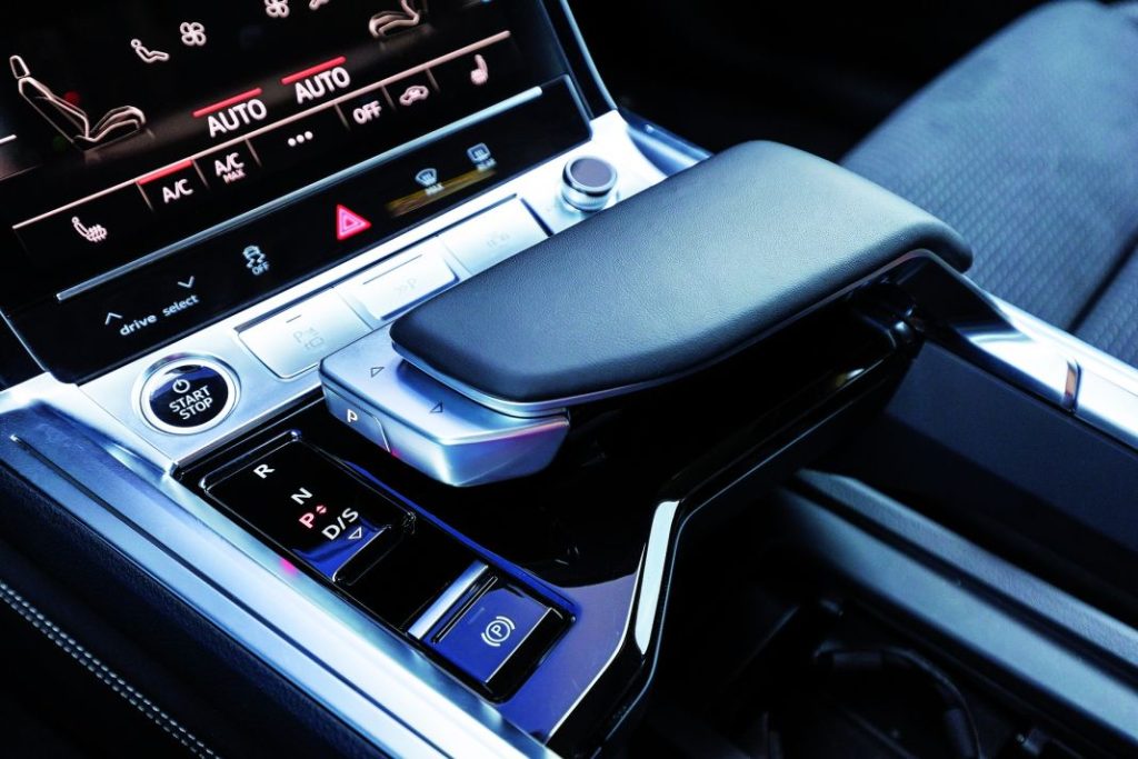 Prueba del Audi Q8 e-tron 55 quattro. El expreso del silencio 2 Motor16 Audi Q8 e tron 55 prueba 8 Motor16