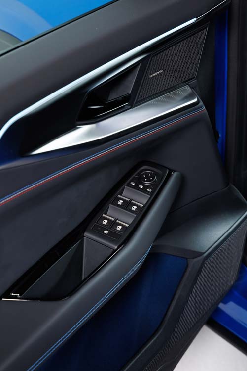 Nuevo Renault Rafale. Primer contacto 9 Motor16 Azul Alpine Detalles 1 Motor16