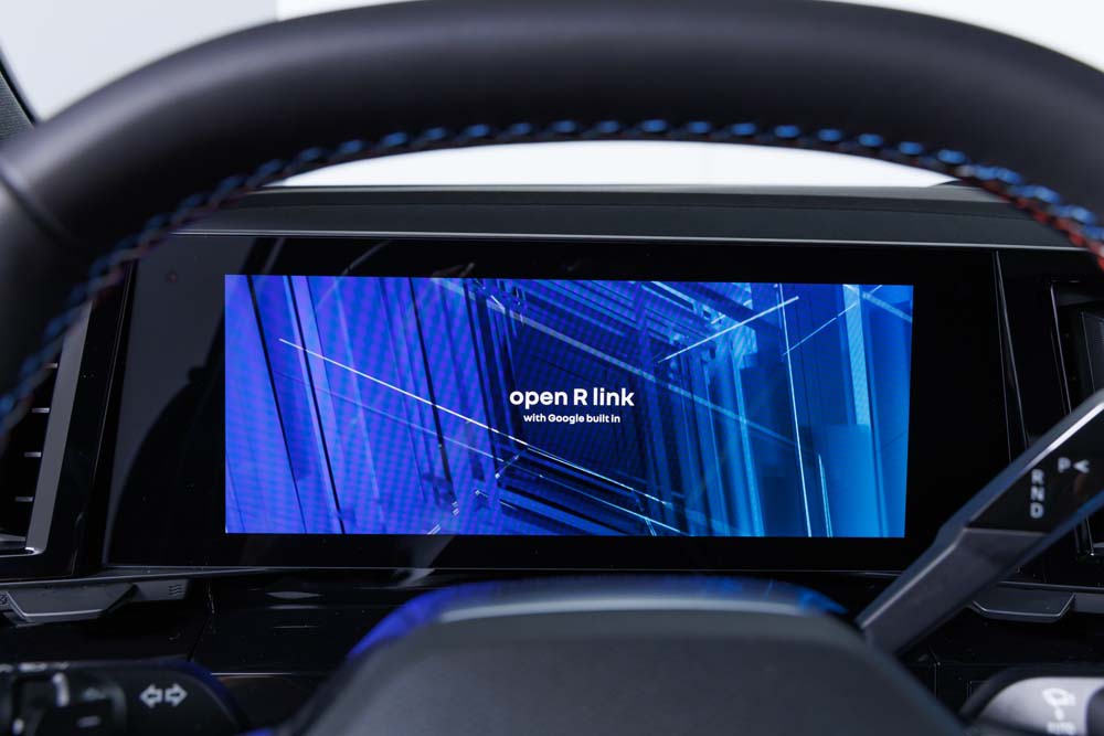 Nuevo Renault Rafale. Primer contacto 28 Motor16 Azul Alpine Detalles 42 Motor16