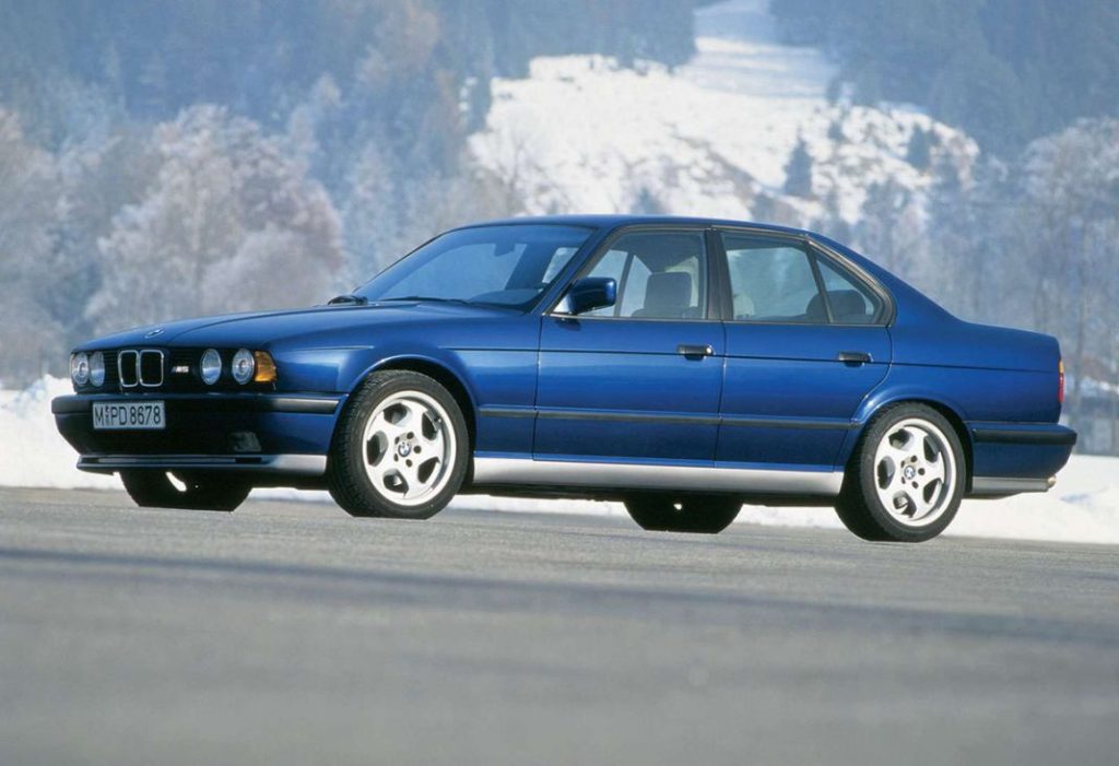 BMW Serie 5: siete generaciones de excelencia 162 Motor16 BMW M5 1995 1600 01 Motor16