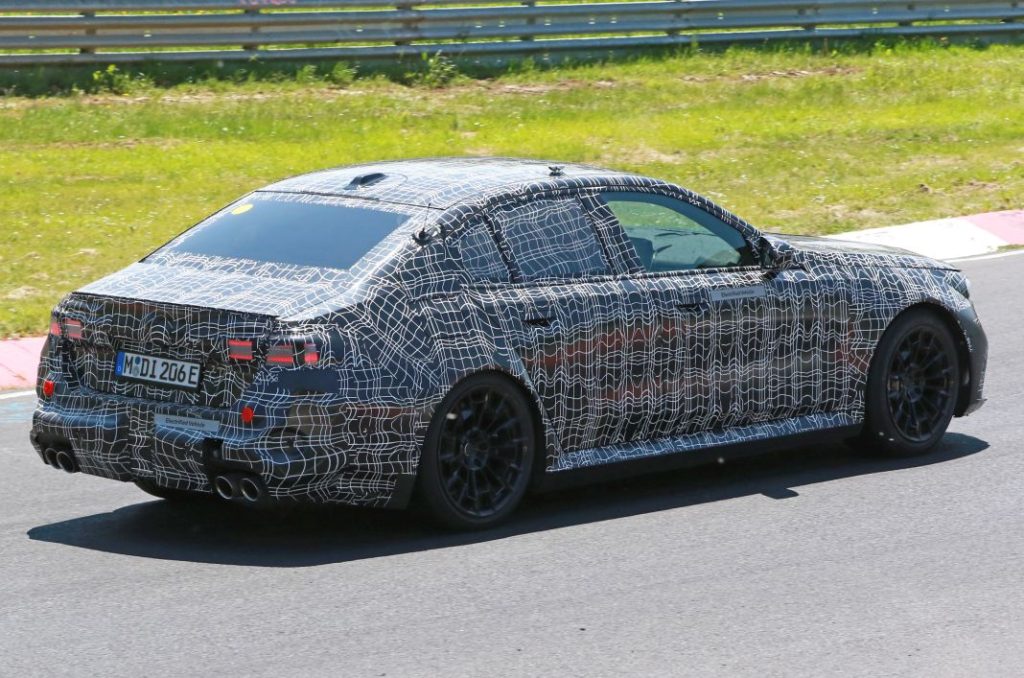 Cazado el nuevo BMW M5, híbrido y más potente que nunca 1 Motor16 BMW M5 G60 hibrido (11)