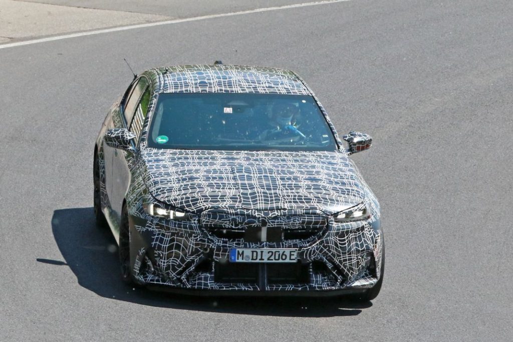 Cazado el nuevo BMW M5, híbrido y más potente que nunca 8 Motor16 BMW M5 G60 hibrido 3 Motor16