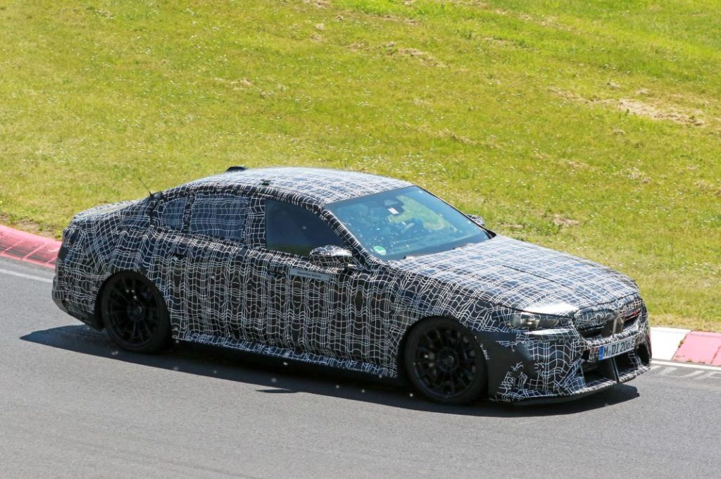 Cazado el nuevo BMW M5, híbrido y más potente que nunca 11 Motor16 BMW M5 G60 hibrido 8 Motor16