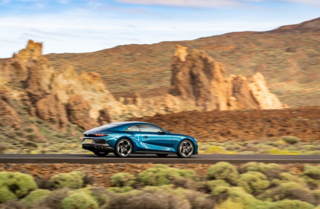 Bentley termina el desarrollo del exclusivo Batur, del que sólo se fabricarán 18 unidades 1 Motor16 Bentley Batur (4)