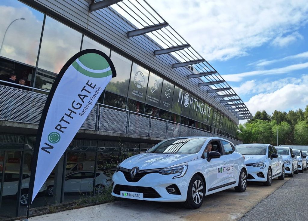 La DGT cambia los requerimientos para obtener el carnet A de moto: el airbag será obligatorio 2 Motor16 CURSO CONDUCCION NORTHGATE Motor16