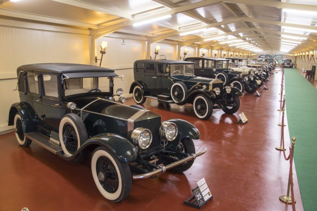 La mejor colección de Rolls-Royce no está en Goodwood. Está a un paso de Bilbao 141 Motor16 DSC 1534 scaled 1 Motor16