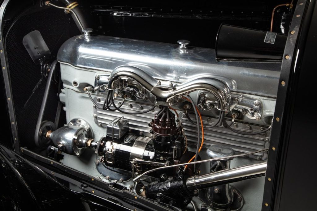 Duesenberg Straight Eight motor Motor16