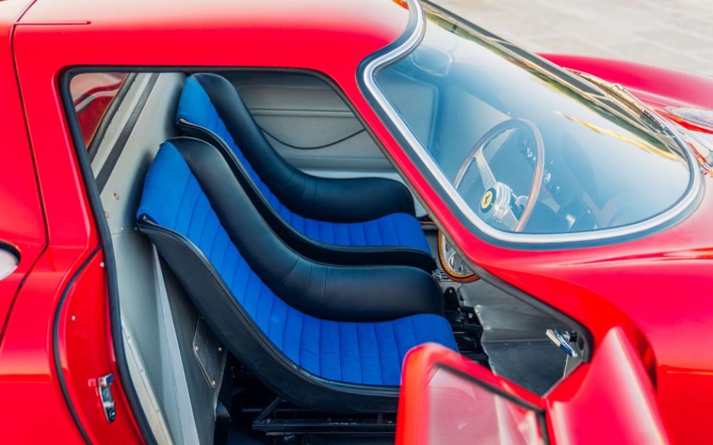 Ferrari 250 lm berlinetta 7 Motor16