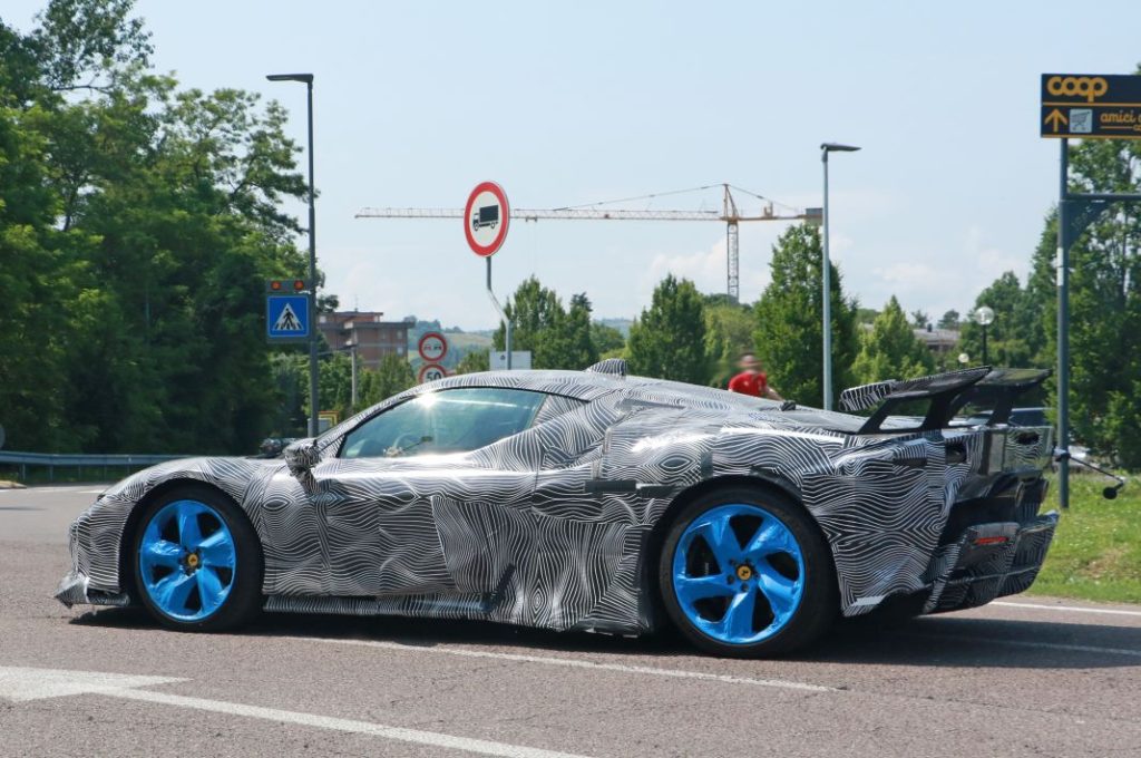 Ferrari SF90 VS LeMans 8 Motor16