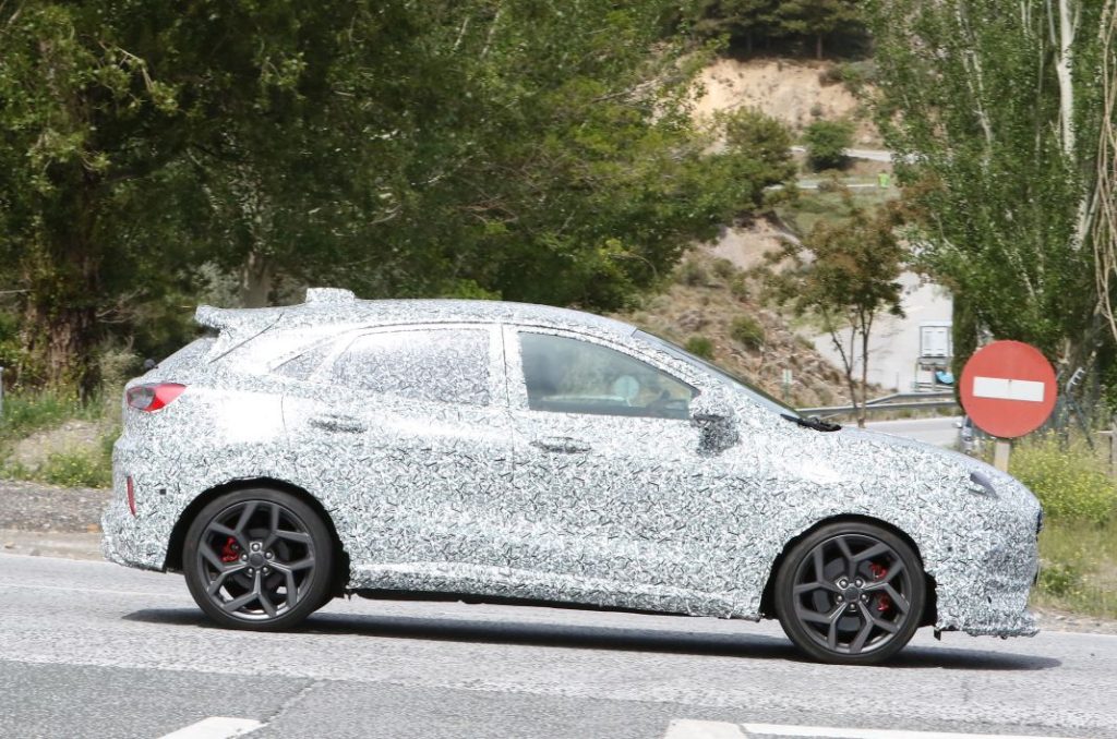 La primera renovación del Ford Puma llegará antes de que acabe 2023 1 Motor16 Ford Puma Facelift 11