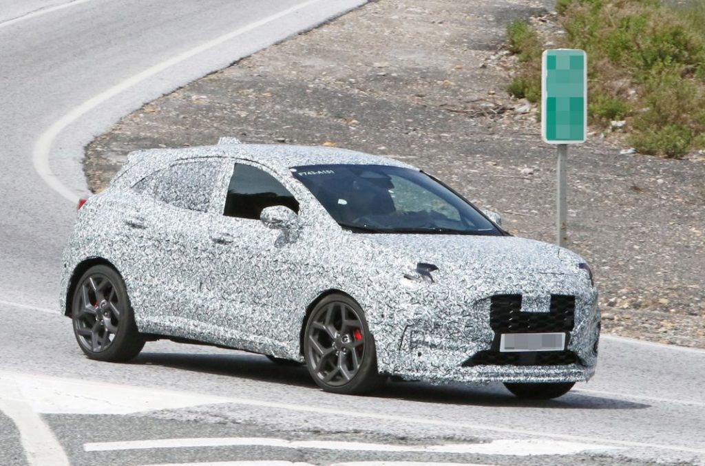 La primera renovación del Ford Puma llegará antes de que acabe 2023 8 Motor16 Ford Puma Facelift 6 Motor16