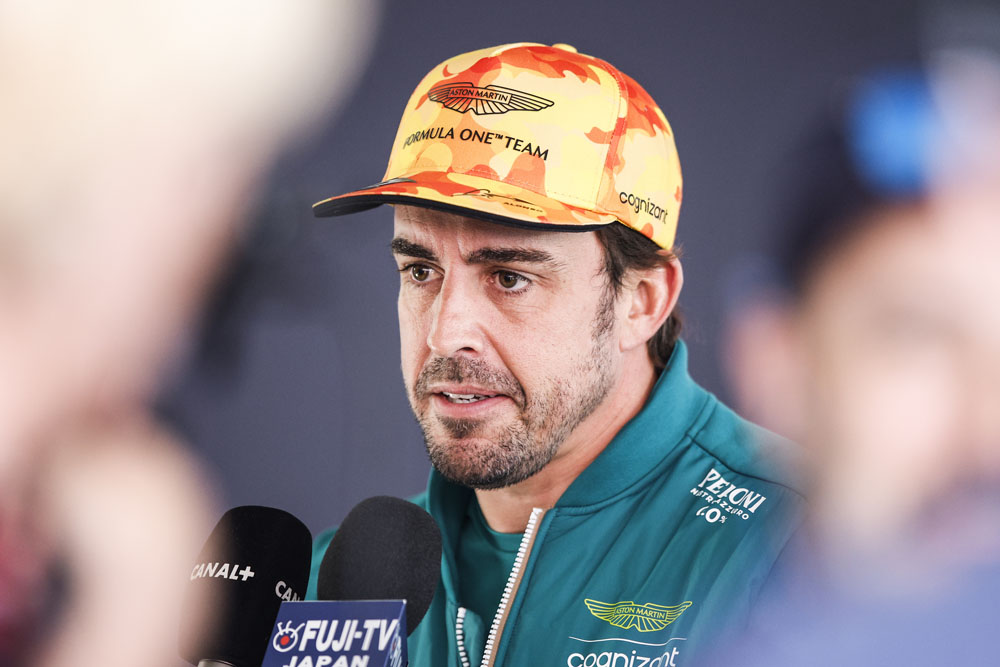 Fernando Alonso: evita desastres y sortea alcantarilla que daña Ferrari de Carlos Sainz 1 Motor16 GP ESPANA F1 4 Motor16