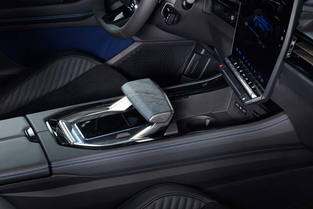 Nuevo Renault Rafale. Primer contacto 64 Motor16 Gris Detalles 47 Motor16