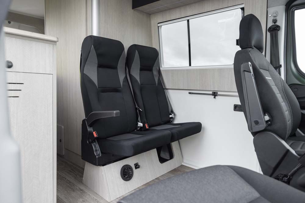 Nueva Iveco Daily Camper. Grandes reformas en casa 21 Motor16 Iveco Daily Camper 2023 15 Motor16