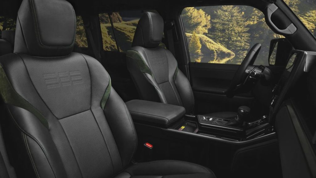 El Toyota Land Cruiser se acerca 17 Motor16 LEXUS GX 27 Motor16