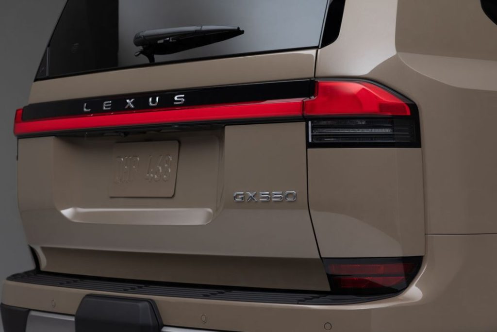 El Toyota Land Cruiser se acerca 25 Motor16 LEXUS GX 7 Motor16