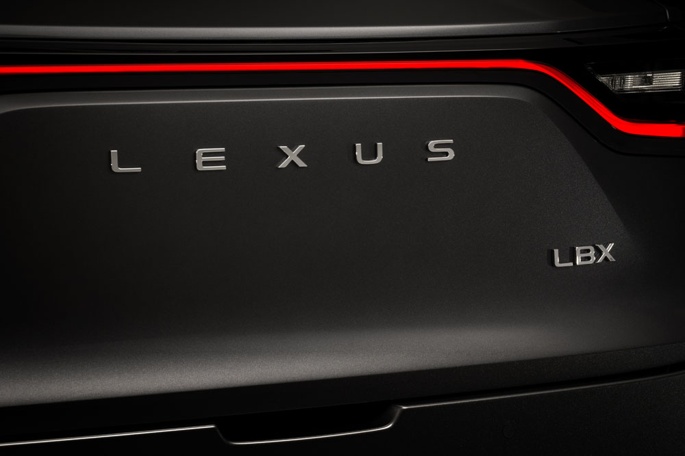 LEXUS LBX 12 Motor16