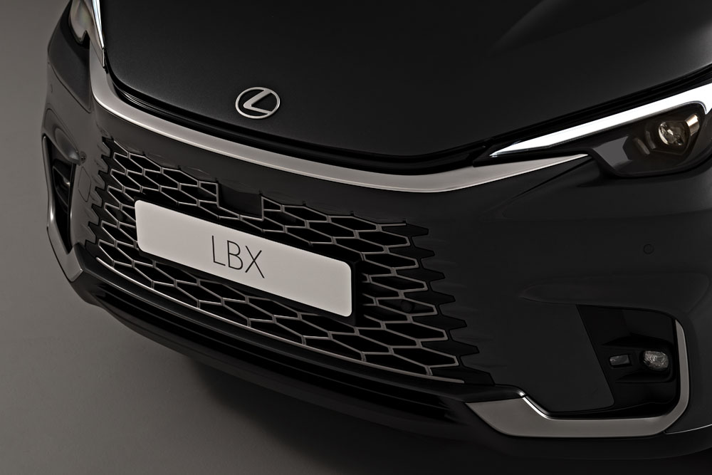 LEXUS LBX 13 Motor16