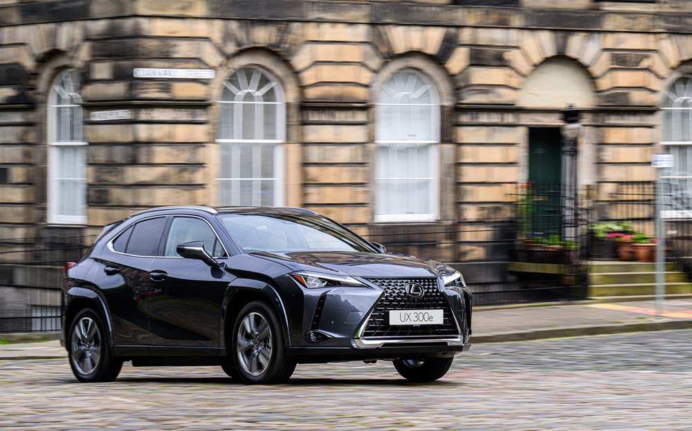 Nuevo Lexus UX 300e. Más lejos y más cómodo y seguro 43 Motor16 Lexus UX 300e 2023 115 Motor16