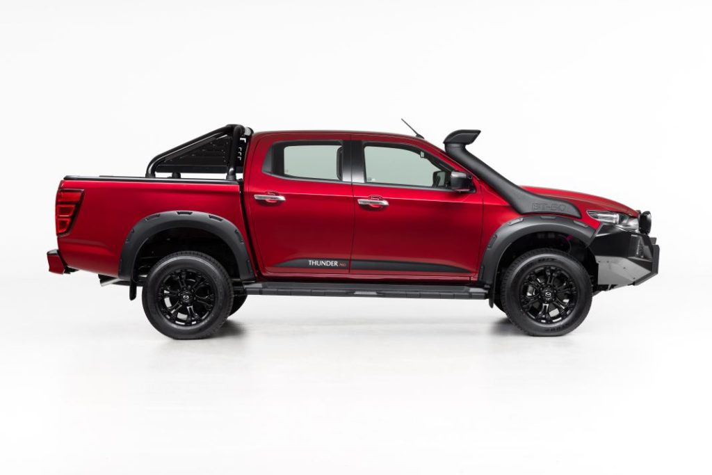 Mazda BT 50 THUNDER Pro 4 Motor16