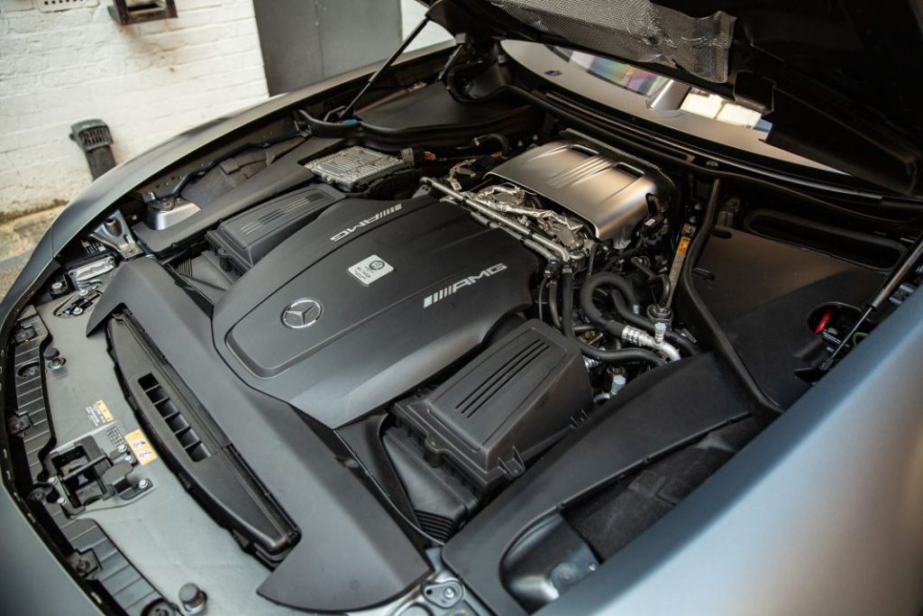 Mercedes-AMG GT S Roadster Bussink Speedlegend… Si te gusta esta excentricidad, se encuentra a la venta 2 Motor16 Mercedes AMG GT S Roadster Bussink Speedlegend 37 Motor16
