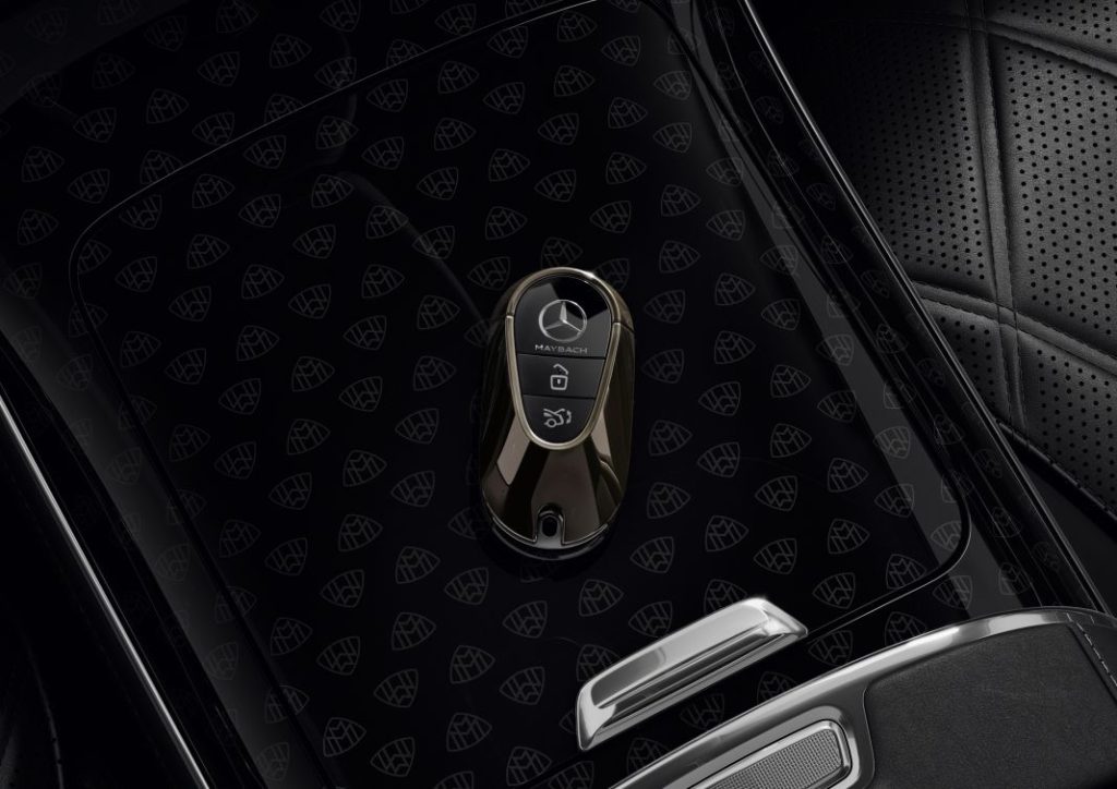Mercedes-Maybach Night Series: Aún más exclusividad, si cabe, para el Clase S y otros modelos 27 Motor16 Mercedes Maybach Clase S Night Series 27 Motor16