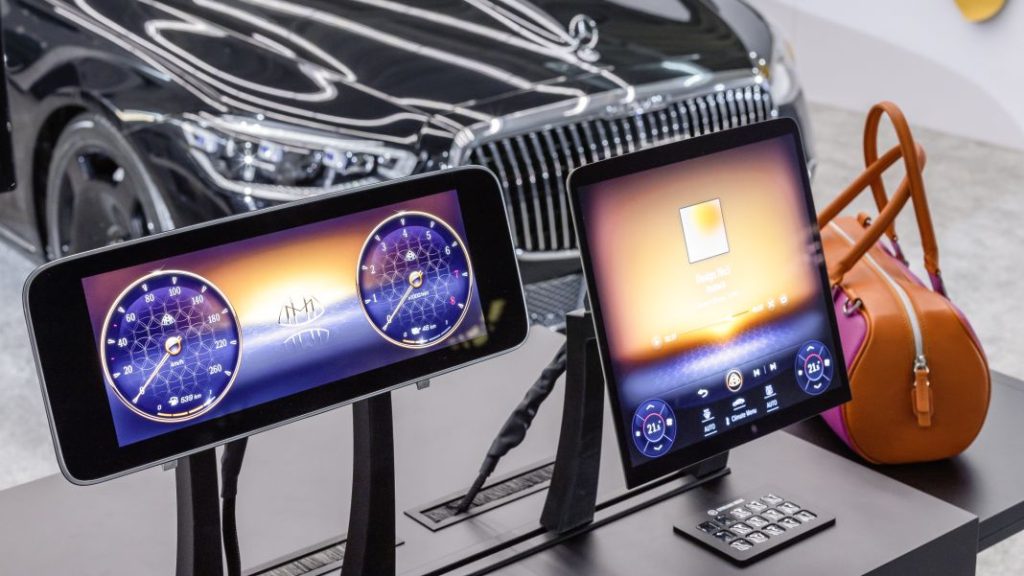 Mercedes-Maybach Night Series: Aún más exclusividad, si cabe, para el Clase S y otros modelos 5 Motor16 Mercedes Maybach Clase S Night Series 40 Motor16