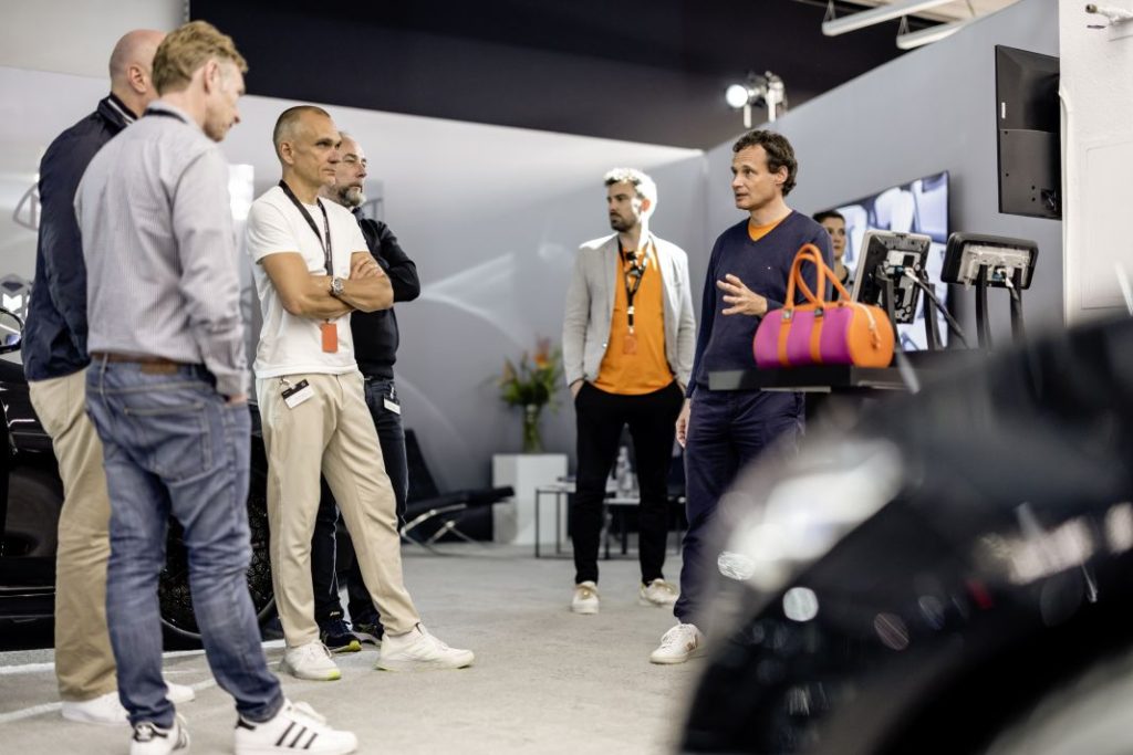 Mercedes-Maybach Night Series: Aún más exclusividad, si cabe, para el Clase S y otros modelos 8 Motor16 Mercedes Maybach Clase S Night Series 44 Motor16