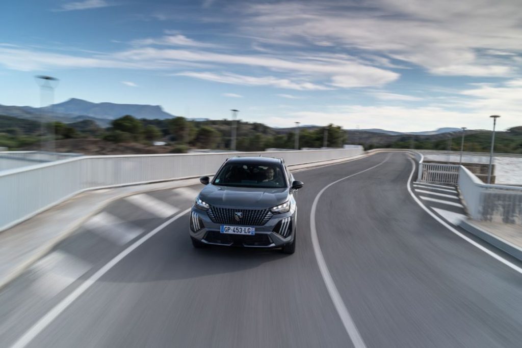 Así va el nuevo Peugeot e-2008 11 Motor16 PEUGEOT E2008 E LIONTESTDRIVE 2306TC0042 Motor16