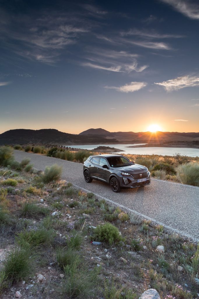 Así va el nuevo Peugeot e-2008 19 Motor16 PEUGEOT E2008 E LIONTESTDRIVE 2306TC0068 Motor16