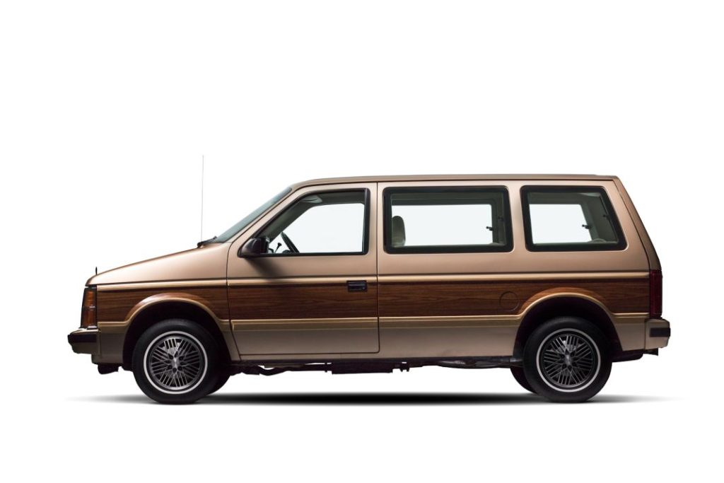 Estos son los 34 vehículos históricos oficiales de EE.UU. (II) 4 Motor16 Plymouth Voyager Motor16